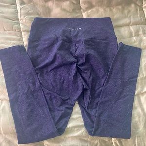 NVGTN scrunch leggings